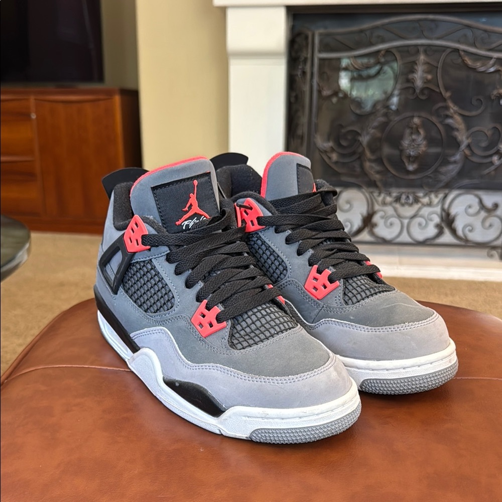 Jordan 4 Infrared